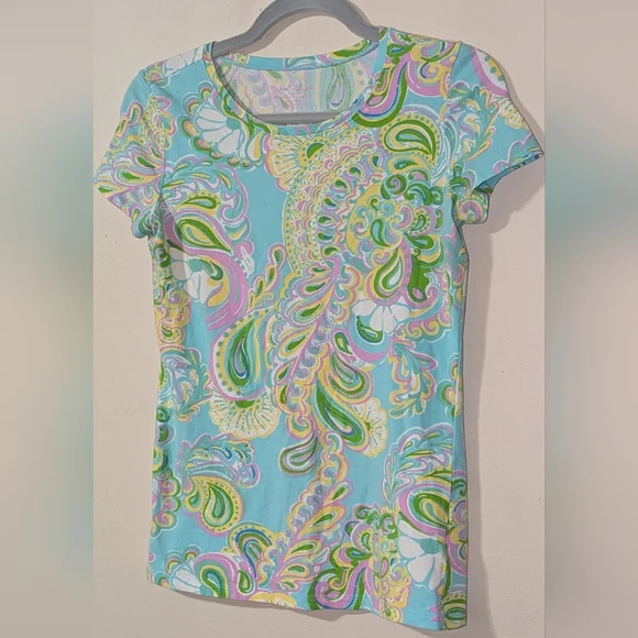 Lilly Pulitzer Blue and Green Paisley Short Sleeve Top - Picture 1 of 5
